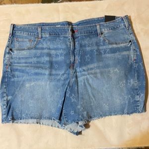Lane Bryant girlfriend shorts - stars